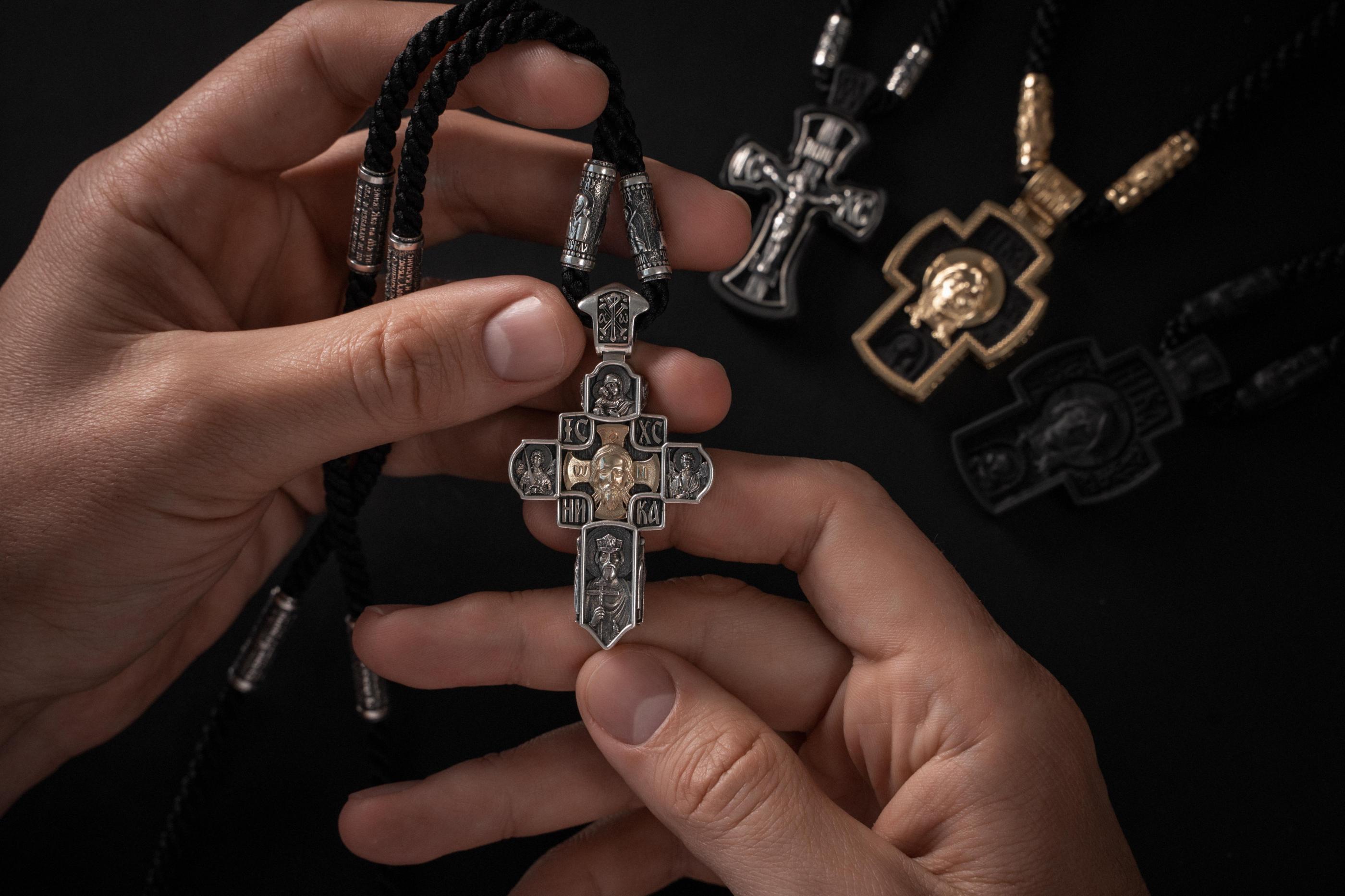Как правильно выбрать православный нательный крест?