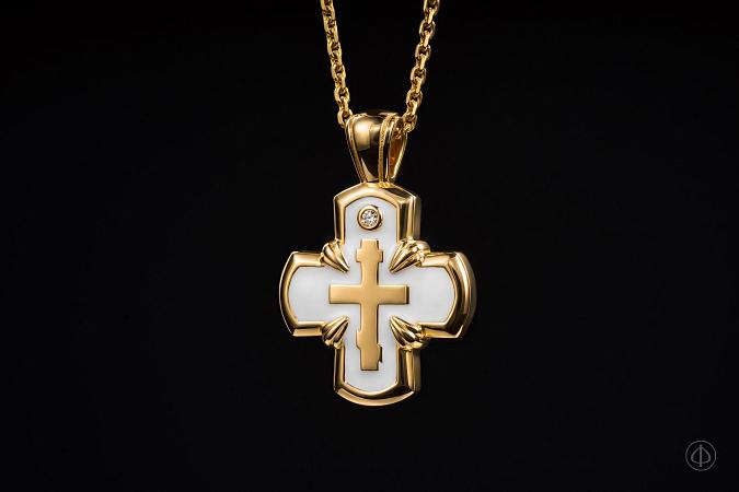 Уход за изделиями с эмалью: рекомендации Ювелирного Дома «Дмитрий Фёдоров»