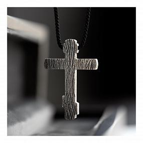 Крест из драгоценного металла с молитвой 040