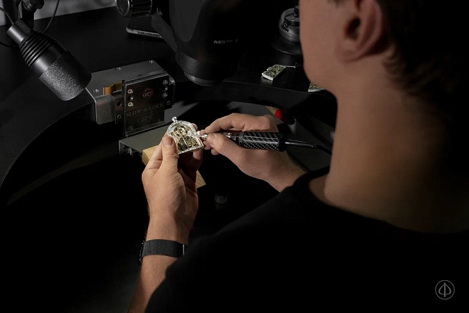 Опыт ювелира или качество оборудования: отличие изделий ручной работы от штампованных украшений