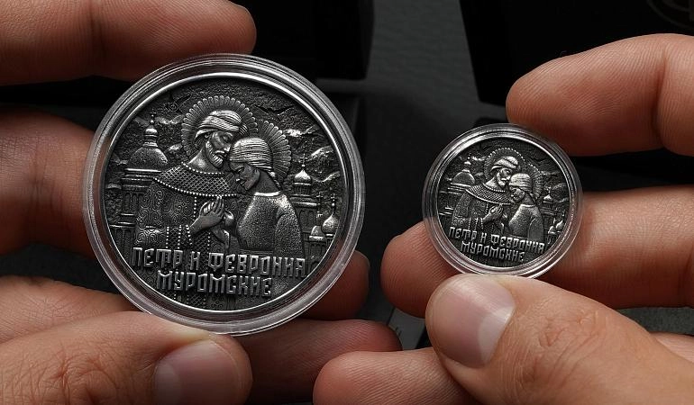 Ювелирные подарки на День святых Петра и Февронии в 2026 году (8 июля)